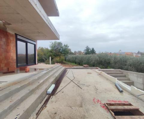 Modern villa near the beach surrounded by greenery in the area of Medulin-Vinkuran - pic 25