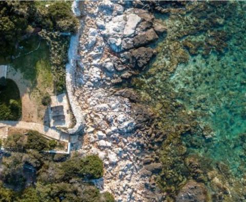 Villa direkt am Meer in hervorragender Lage auf der romantischen Insel Vis 