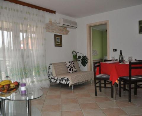 Property with 3 apartments in Umag area - pic 9