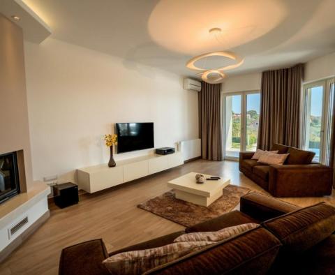 Beautiful luxury villa with swimming pool in Kastelir, Porec area - pic 12