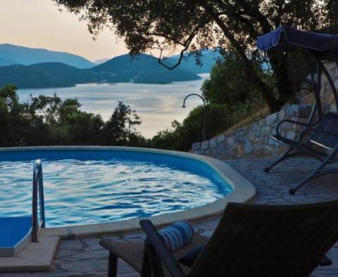Belle villa dalmate en pierre avec piscine et vue sur la mer dans la région de Klek - pic 15