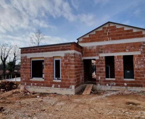 Villa under construction in Žminj - pic 3