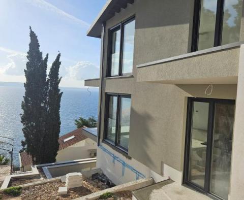 Új, modern apartman lenyűgöző kilátással a tengerre a Ciovo-félszigeten - pic 2