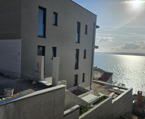 Új, modern apartman lenyűgöző kilátással a tengerre a Ciovo-félszigeten - pic 6