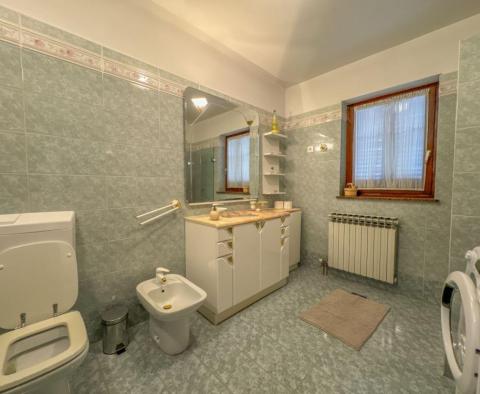 Kiváló apartmanház 4 apartmannal, kerttel, közel a tengerhez és Abbáziához - pic 24