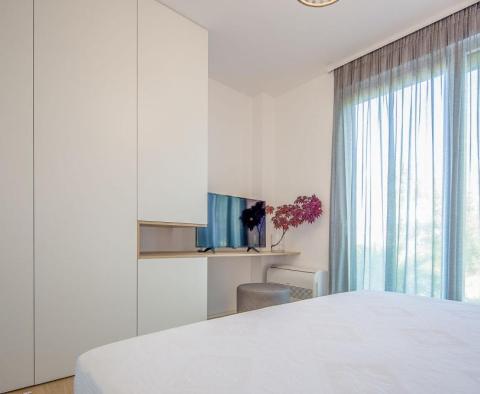 Новая роскошная квартира в центре Опатии, в 150 метрах от моря, резиденция с бассейном - фото 13