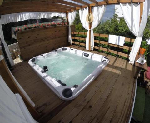 Appartement avec piscine à Ciovo près de Trogir à vendre, à 20 mètres de la plage - pic 20