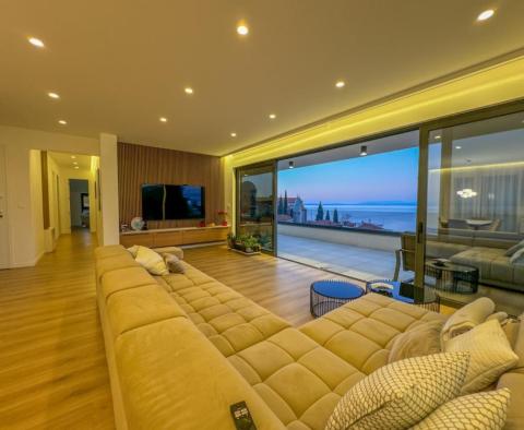 Exclusive penthouse with exceptional sea views, swimming pool and garage in Opatija - pic 6