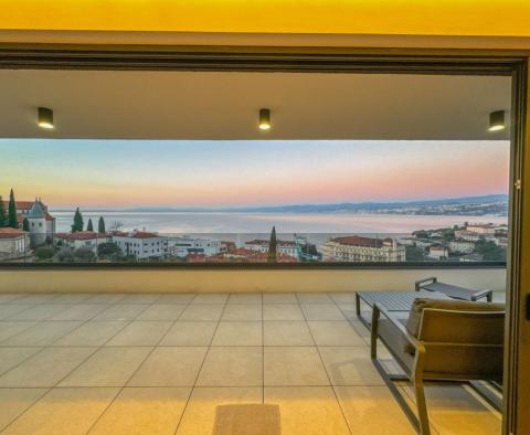 Exclusive penthouse with exceptional sea views, swimming pool and garage in Opatija - pic 3