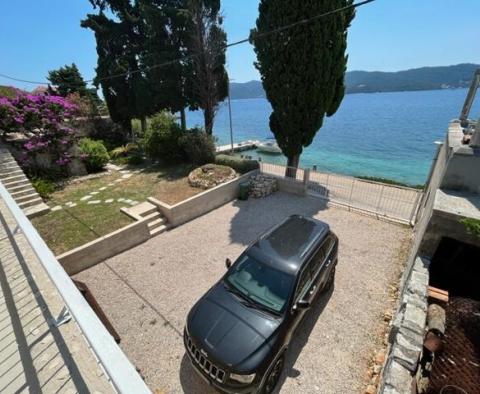First line stone property on Peljesac peninsula, with the pier in front of the house - pic 5