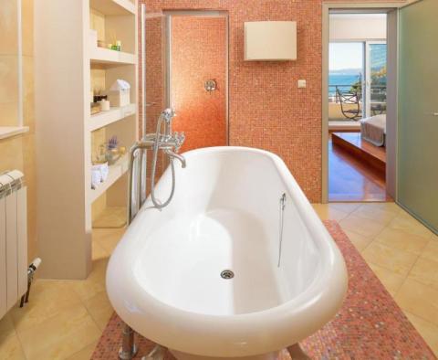 Villa exceptionnelle de style classique à Split, avec piscine et magnifique vue sur la mer - pic 23