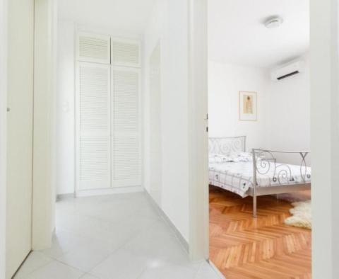 Bright apartment for sale in Split 300 meters from the sea - pic 8