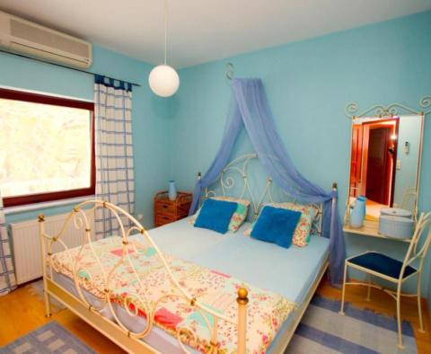 Wunderschönes Haus mit 3 Wohnungen an der Riviera von Omis mit atemberaubendem Meerblick – Preis gesenkt! - foto 35