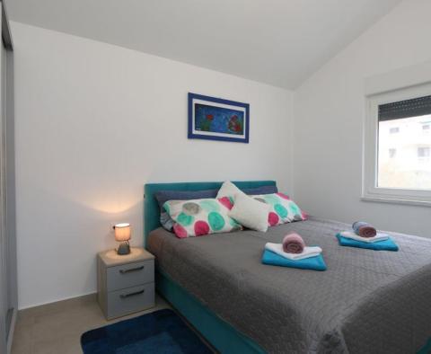 Okouzlující dvouložnicový apartmán s výhledem na moře v zátoce Soline na ostrově Krk - pic 4