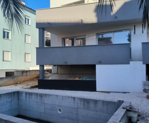 Villetta avec piscine à Rovinj à vendre, à 500 mètres de la mer seulement - pic 2