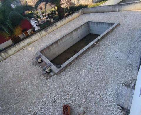 Villetta avec piscine à Rovinj à vendre, à 500 mètres de la mer seulement - pic 35