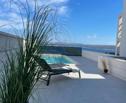 Luxury apartment in Crikvenica, with panoramic sea views and pool! 