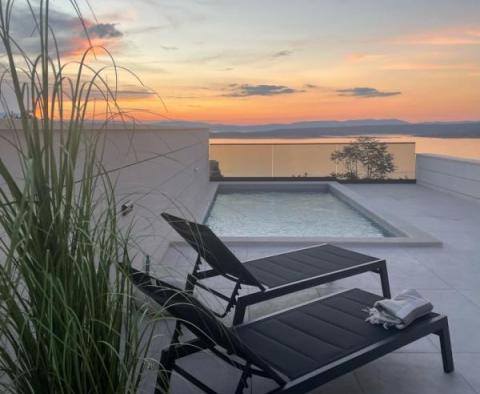 Роскошная квартира в Цриквенице с панорамным видом на море и бассейном! - фото 2