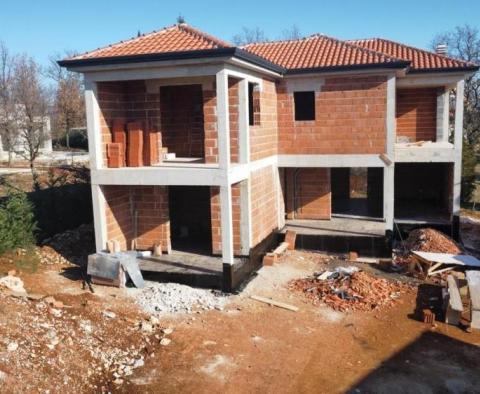 Villa with swimming pool in them development phase in Kastelir, Porec - pic 2