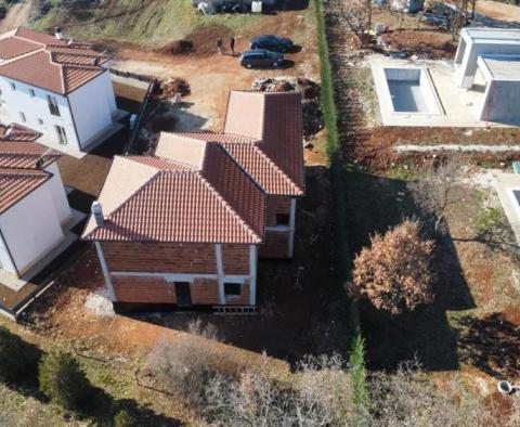 Villa with swimming pool in them development phase in Kastelir, Porec - pic 4