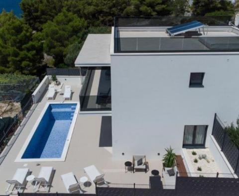 Schöne neue Villa auf der Halbinsel Ciovo, nur 100 Meter vom Meer entfernt - foto 8