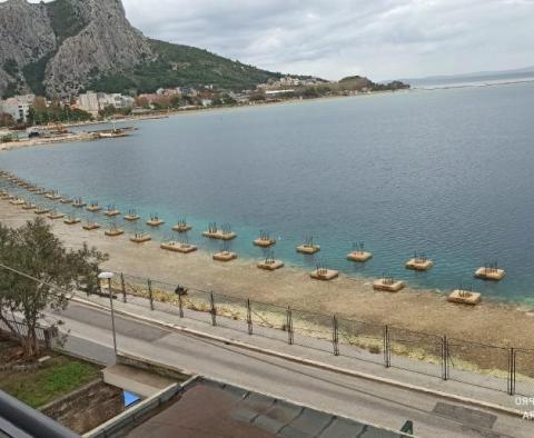 Apartment in Omis town, 1st line to the sea 