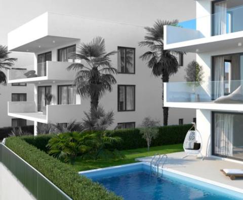 Exkluzivní apartmán se zahradou a bazénem na Čiovo, oblast Trogir - pic 22