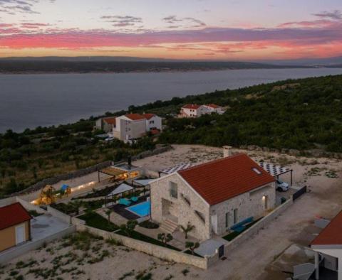 Wonderful villa in Zadar area overlooking the sea - pic 11