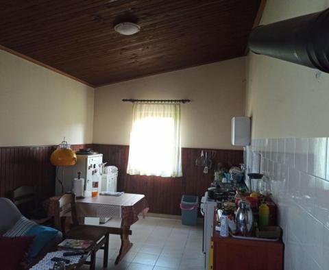 House for sale in Valdebek, Pula on 1604 sq.m. of land - pic 21
