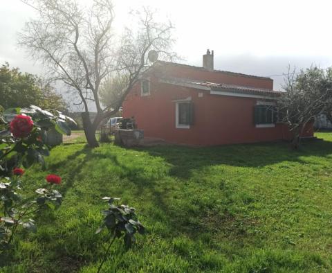 House for sale in Valdebek, Pula on 1604 sq.m. of land - pic 37