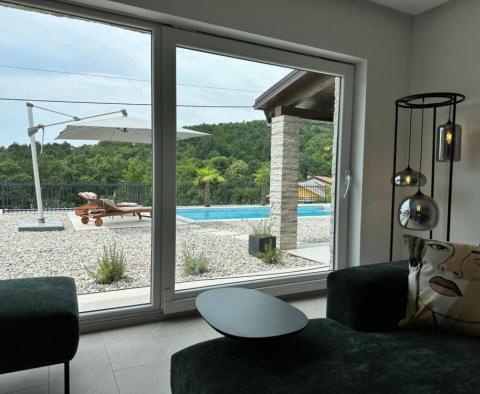Une belle villa à Icici, Poljane avec piscine et vue sur la mer dans une zone isolée - pic 5