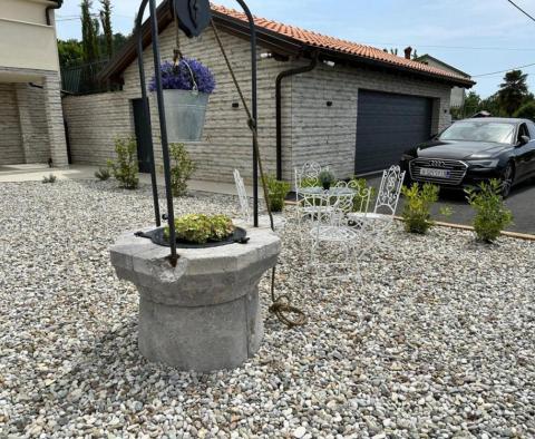 Une belle villa à Icici, Poljane avec piscine et vue sur la mer dans une zone isolée - pic 42