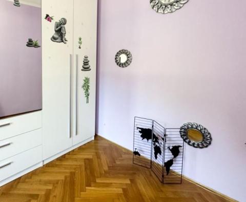 Olcsó 2 hálószobás apartman Volosko környékén, Opatija, tengerre néző kilátással, 200 méterre a tengertől - pic 8