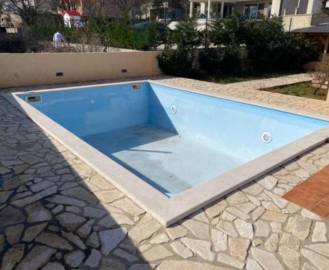 Вилла с бассейном в Шмрике, Кралевица, недалеко от Риеки, с впечатляющим видом на море - фото 7
