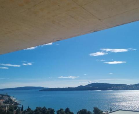 Schöne neue moderne Villa in der Gegend von Trogir, 100 Meter vom Meer entfernt - foto 4