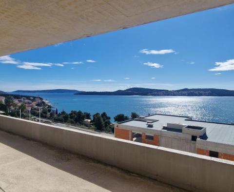 Schöne neue moderne Villa in der Gegend von Trogir, 100 Meter vom Meer entfernt - foto 14