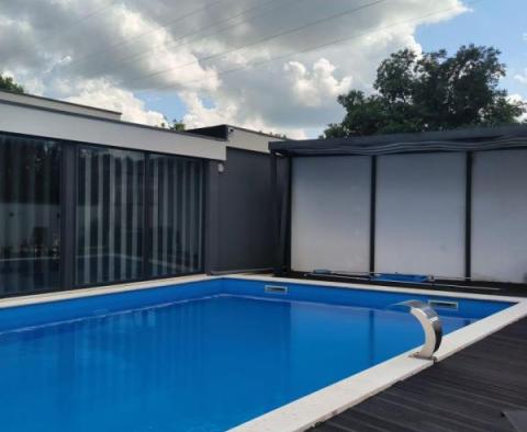 Neue günstige Villa mit Pool in Svetvincenat - foto 36