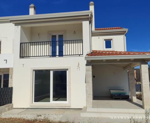 New villa in Porec just 1 km from the sea, low priced! 