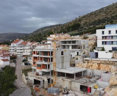 Nouveau complexe d'appartements à Seget Donji à seulement 100 mètres de la mer - pic 28