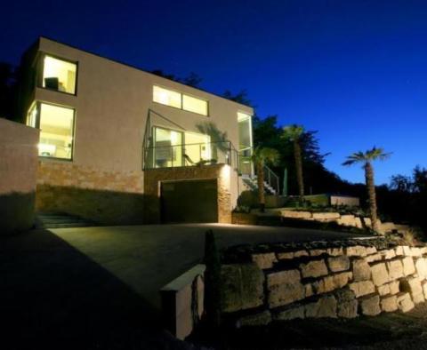 An extraordinary design villa with a swimming pool in an exceptional location in Motovun area - pic 40