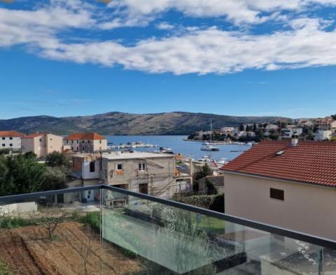 New luxury apartment 50 meters from the sea in Seget Vranjica 