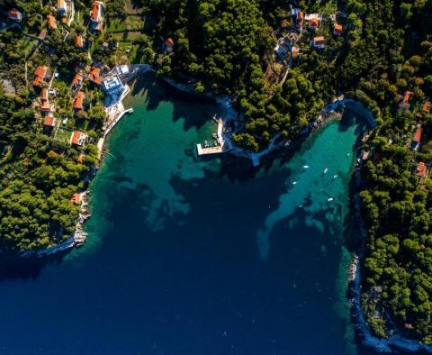 Einzigartige Villa am Wasser in der Gegend von Dubrovnik mit privater Strandplattform auf einem großen grünen Grundstück von 1240 m². - foto 8