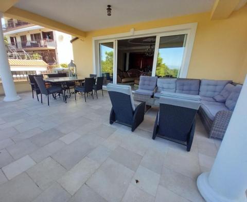 A beautiful villa with a pool in the center of Lovran, 300 meters from the sea - pic 23