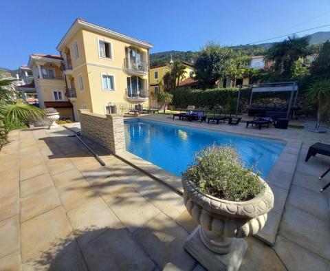 A beautiful villa with a pool in the center of Lovran, 300 meters from the sea - pic 30