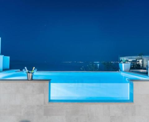 Neue moderne Doppelhaushälfte mit Pool in Pobri, Opatija - foto 9
