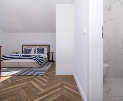 Wunderschönes Duplex-Penthouse in Ciovo, Trogir – ein Beispiel für exquisiten Luxus - foto 13