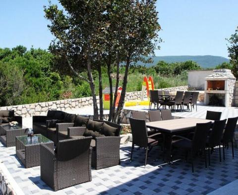 Beautiful newly built villa with swimming pool on Peljesac right on the beach - pic 34