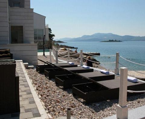 Belle villa nouvellement construite avec piscine à Peljesac directement sur la plage - pic 35