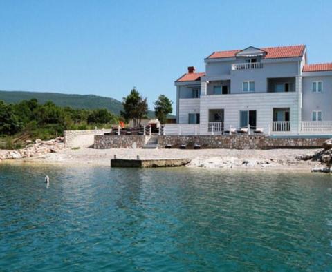 Schöne neu erbaute Villa mit Swimmingpool auf Peljesac direkt am Strand - foto 37