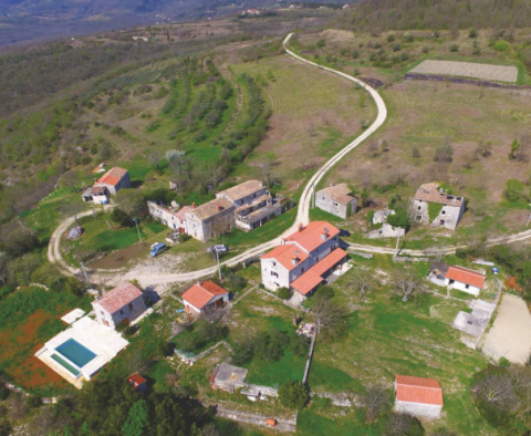 Einzigartiges Anwesen in Grožnjan auf 114.440 m2 Grundstück - foto 62